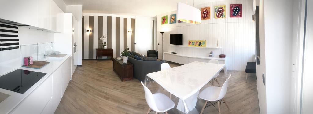 Settimo Piano Villa La Spezia Luaran gambar